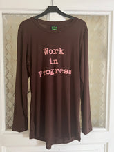 Load image into Gallery viewer, Organic Bamboo girls L/S t-shirt : Work i Progress Chocolate/ Rose