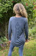 Load image into Gallery viewer, Organic Bamboo girls L/S t-shirt : Chakra Stone/ DK Teal