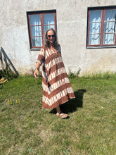 Load image into Gallery viewer, A-Line Dress Chocolate Net