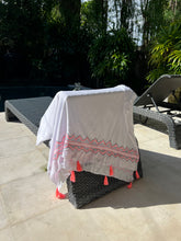 Load image into Gallery viewer, Java Sarong White