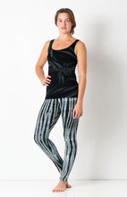 Load image into Gallery viewer, Black/Grey Net Tie Dye Leggings- yoga pants