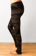 Load image into Gallery viewer, Brown Star Tie Dye Leggings- yoga pants